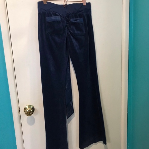ISO !  ISO ! ISO ! BEACH BUNNY LOUNGE M OR L BLUE VELVET PANTS DO NOT BUY THIS ! - Picture 2 of 4
